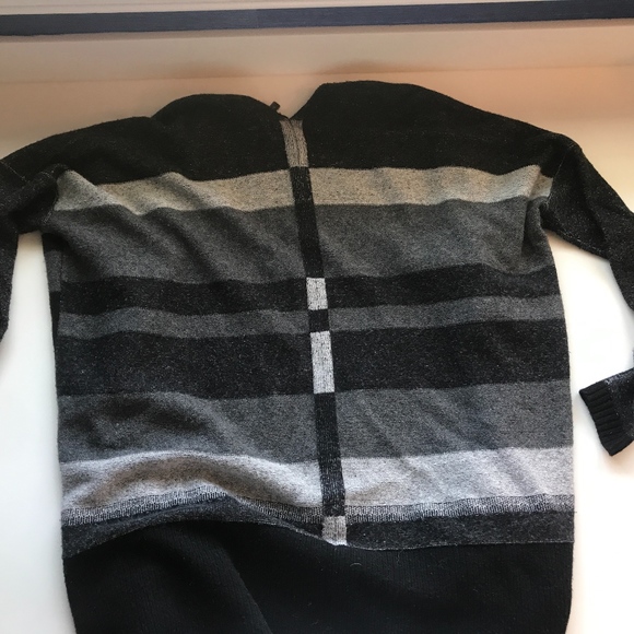 Vince Gray Variegated Striped Drape Cardigan - Picture 8 of 8